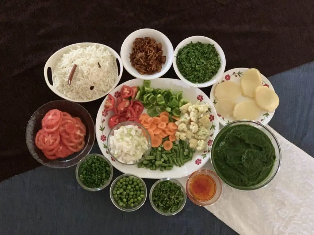 R5 - Pre Prep - R5 - Ingredients - Hyderabadi Dum Biryani